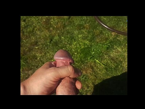 ❤️ Hottie sħun gets pussy roża tagħha fucked u cums bi squirt fi ġnien tas-sajf ❌ Vidjow tas-sess lilna ❌️